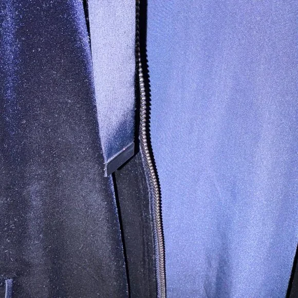 Laura Petites Velvet Hoodie in Navy Blue - Picture 6 of 7